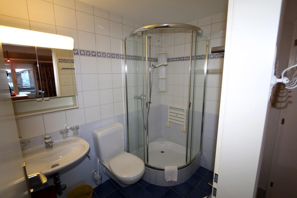 Sarazena Lejlighed Saas Fee Værelse billede